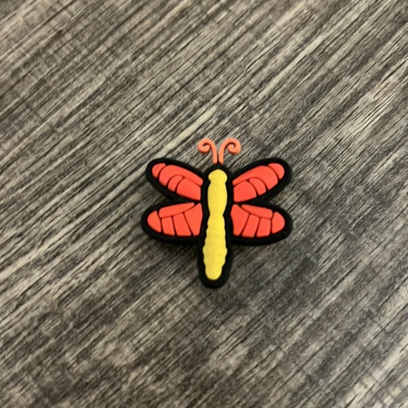 🦋 Set of 3 Crocs Charms 🐌 - Picture 4 of 5